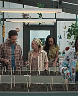 Grosse_Pointe_Garden_Society_S01E07_1080p_ASRO_005276.jpg