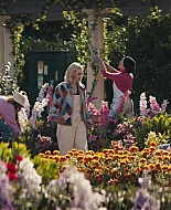 Grosse_Pointe_Garden_Society_S01E09_1080p_ASRO_000642.jpg