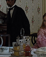 MercyStreet_S01E01_The_New_Nurse_1080p_BluRay_ASRO_001034.jpg