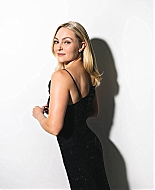 annasophiarobbonline_ew_cinemacon_281029.jpg
