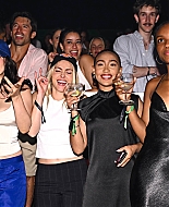annasophiarobbonline_theoneparty_inside_28429.jpg